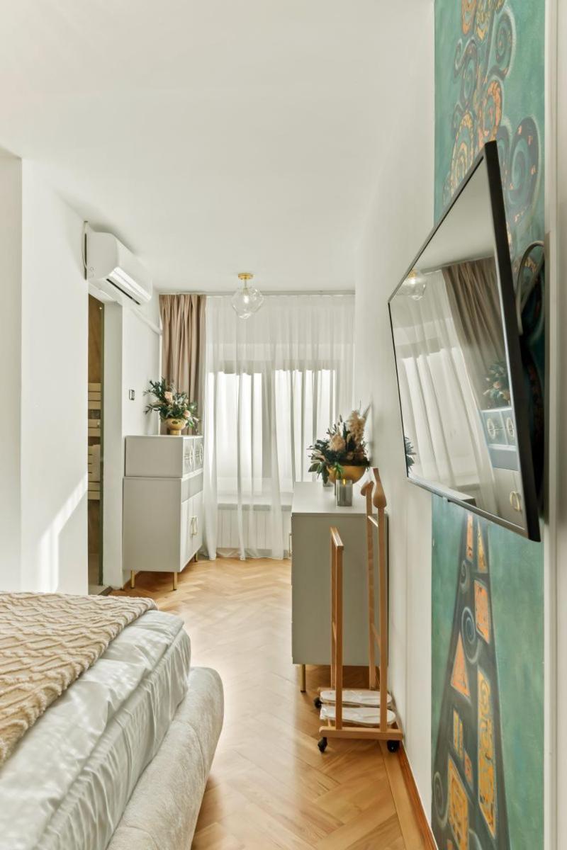 Casa De Povesti - Calea Victoriei Apartment Bucharest