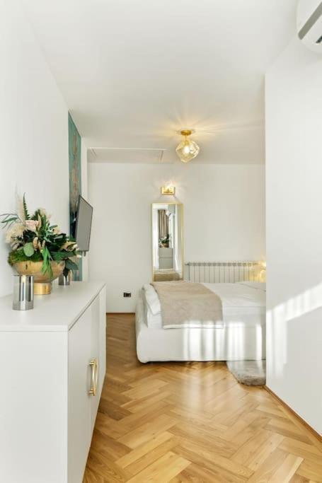 Apartment Casa De Povesti - Calea Victoriei